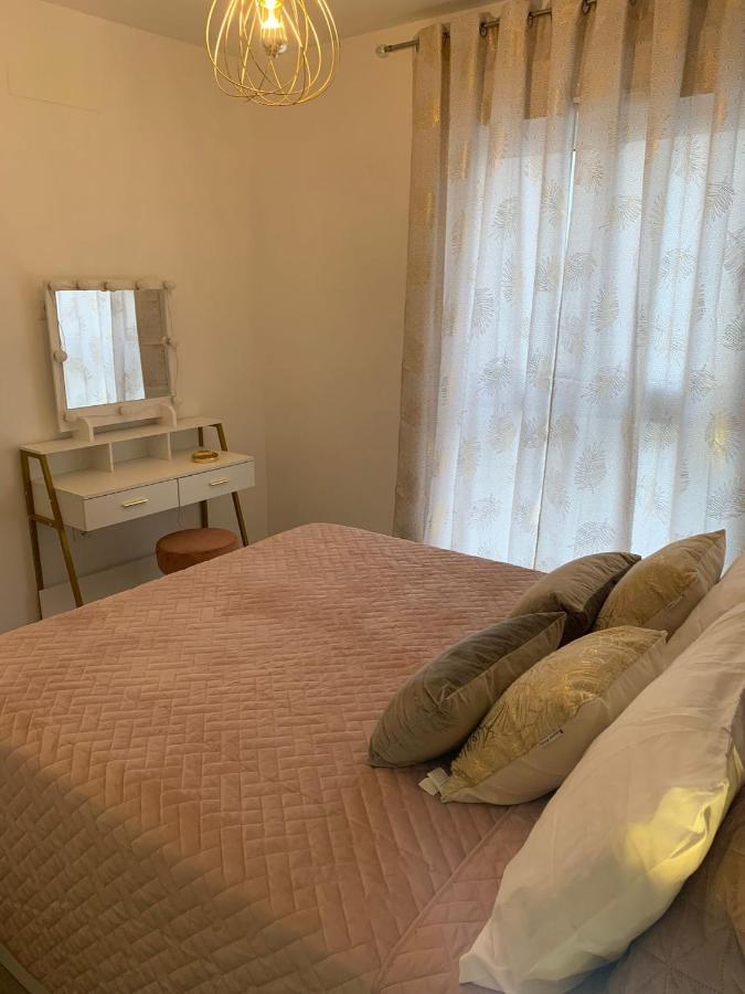 Los Boliches Holidays Suites 丰希罗拉 外观 照片