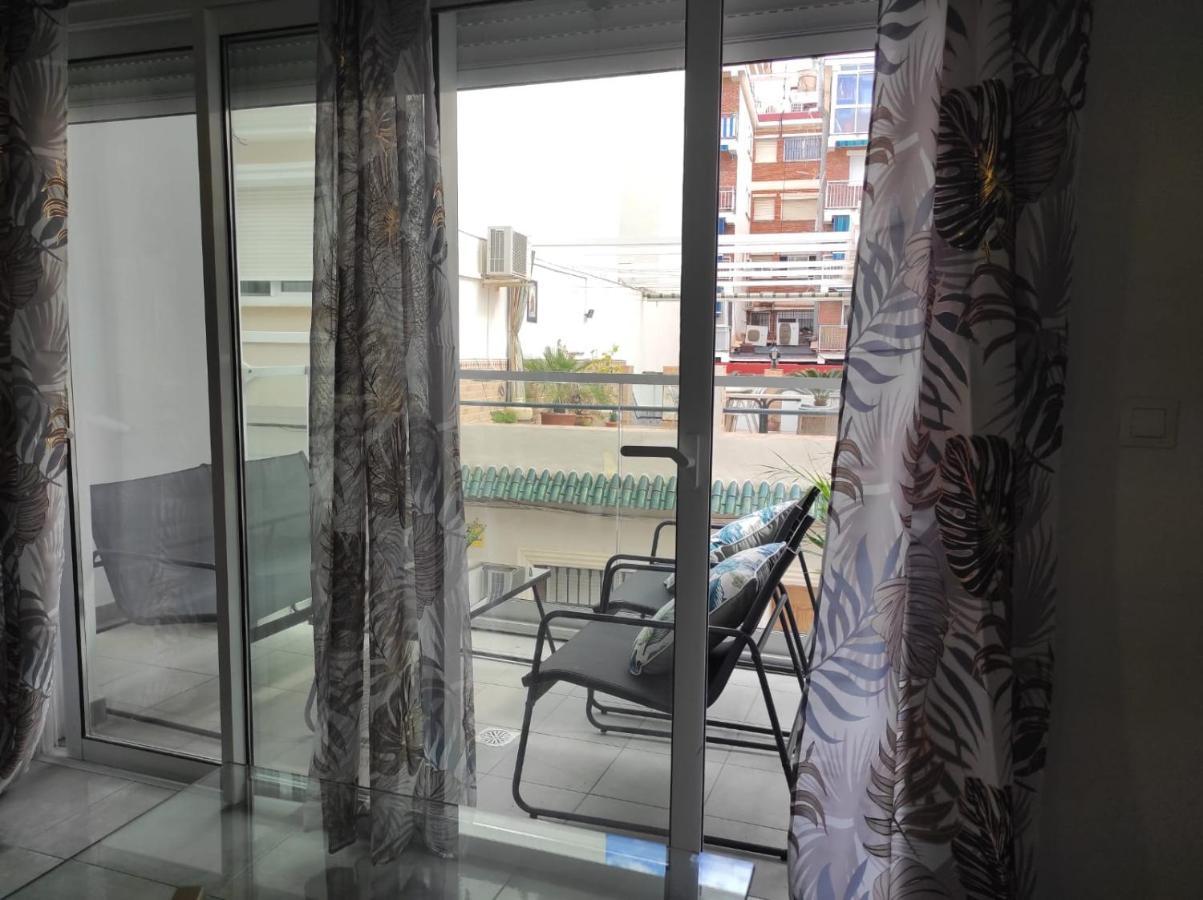 Los Boliches Holidays Suites 丰希罗拉 外观 照片