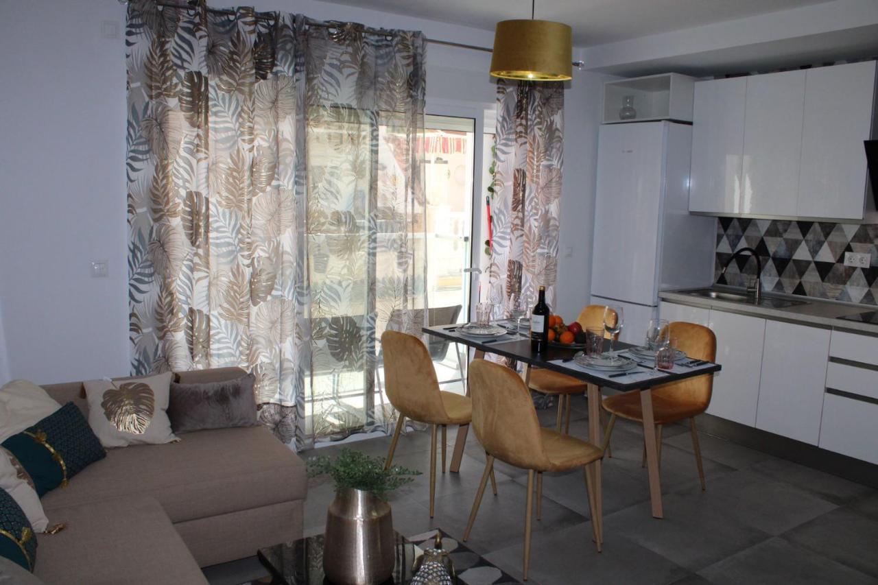Los Boliches Holidays Suites 丰希罗拉 外观 照片