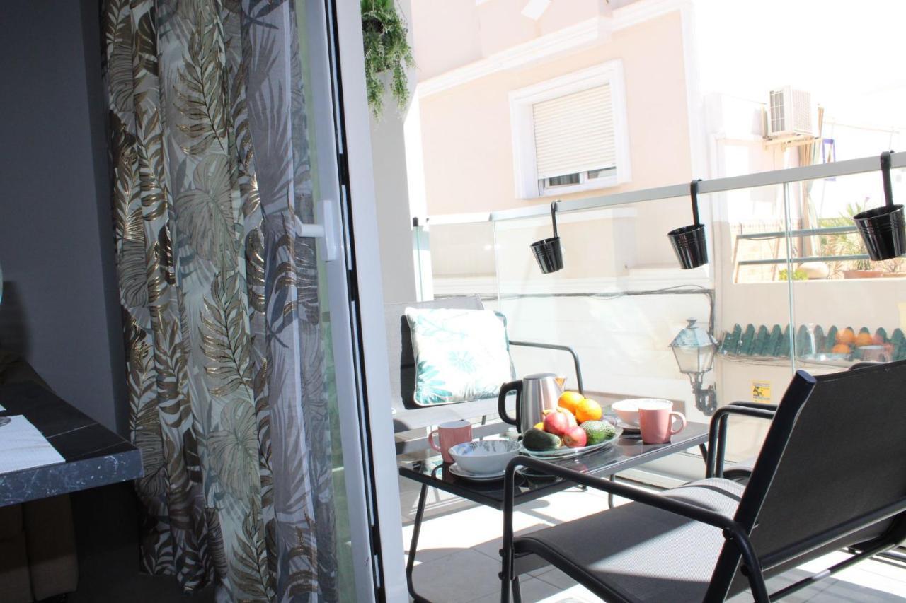 Los Boliches Holidays Suites 丰希罗拉 外观 照片